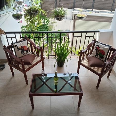 Jal,Min Homestay Kandy Extérieur photo